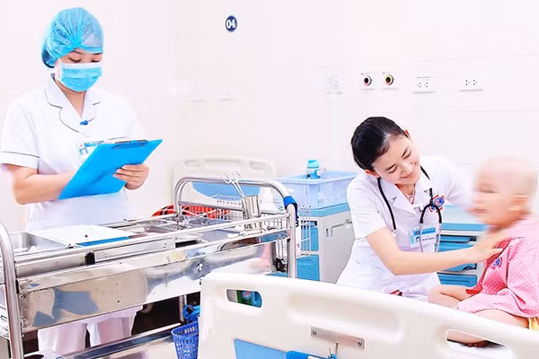 Nhiều trường hợp bệnh nhi đang cần được ghép tạng. Ảnh: BẮC SƠN