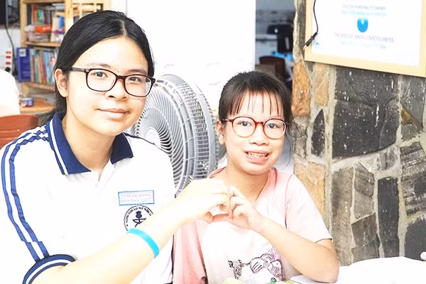 Các tình nguyện viên của Nắng Cao Nguyên đa phần là học sinh bậc THPT, THCS.