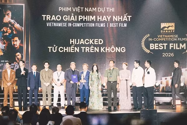 “Tử chiến trên không” nhận giải Phim hay nhất tại Liên hoan phim Châu Á Đà Nẵng 2026.
