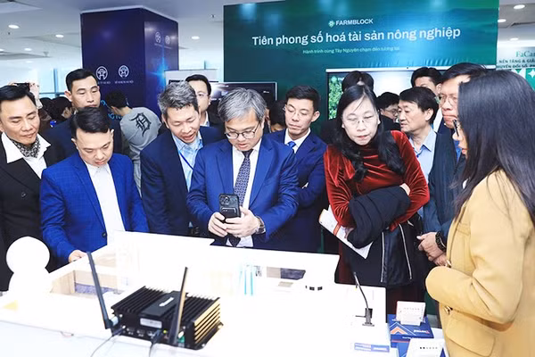 Hà Nội ra mắt Sàn giao dịch công nghệ và Chợ chuyển đổi số. Ảnh: Hanoi.gov