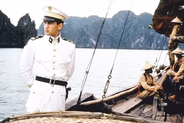 Một cảnh trong phim “Đông Dương” (1992) được quay tại Vụng Oản, Quảng Ninh. Nguồn: LAODONG.COM