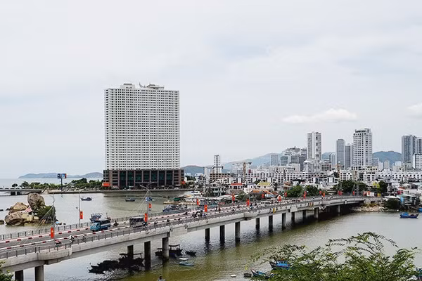 Hội thảo quốc gia về đổi mới mô hình phát triển đất nước