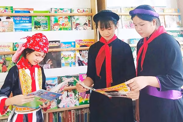 Phòng thư viện mới được khánh thành tại Trường PTNT liên cấp TH & THCS Bình Liêu (TP Quảng Ninh).