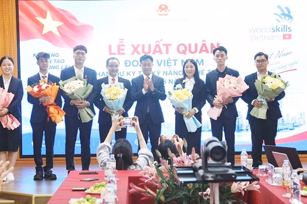 Lễ xuất quân Đoàn Việt Nam tham dự Kỳ thi Kỹ năng nghề thế giới lần thứ 48