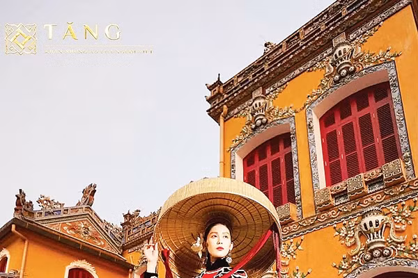Hai điểm nhìn về một di sản đang được viết tiếp