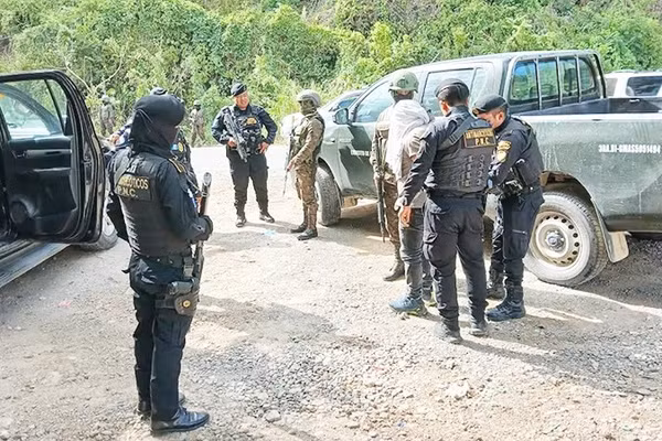 Chiến dịch truy bắt Gregorio Gómez Paiz tại Las Espuelas. Ảnh: Bộ Nội vụ Guatemala