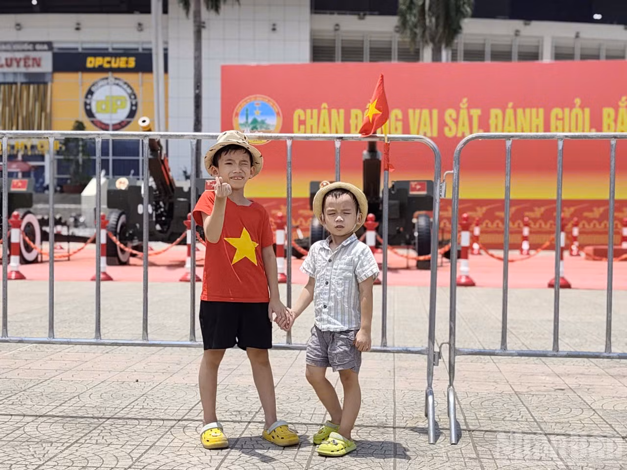 ndo_br_nguoi-dan-tre-em.jpg