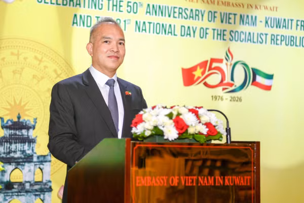 Đại sứ Nguyễn Đức Thắng phát biểu tại lễ kỷ niệm. (Ảnh: Đại sứ quán Việt Nam tại Kuwait cung cấp)