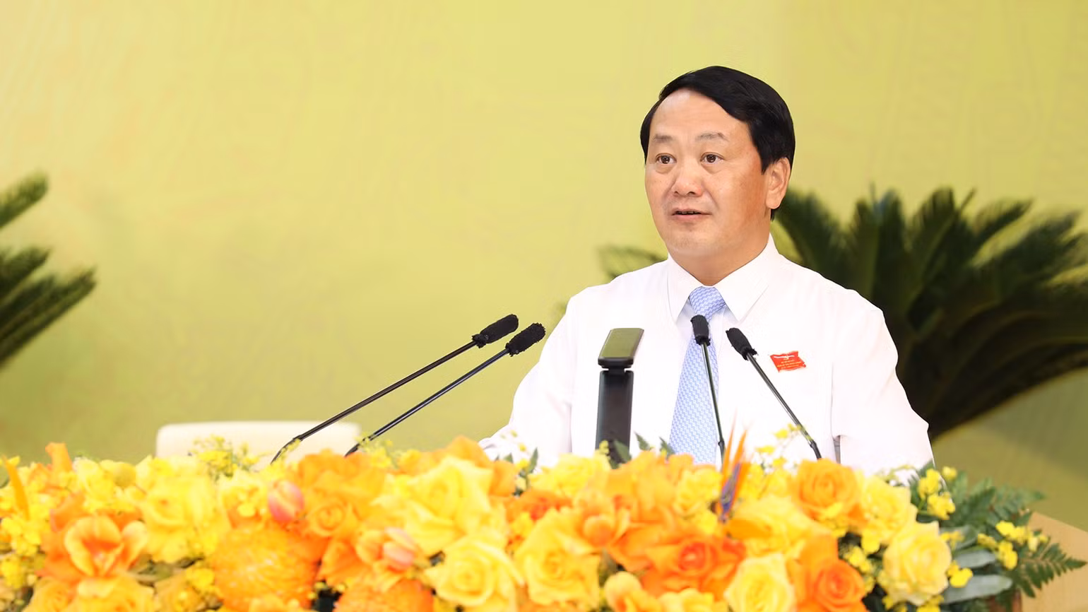 dong-chi-hau-a-lenh-uy-vien-trung-uong-dang-bi-thu-tinh-uy-tuyen-quang-thong-qua-noi-quy-dai-hoi.jpg