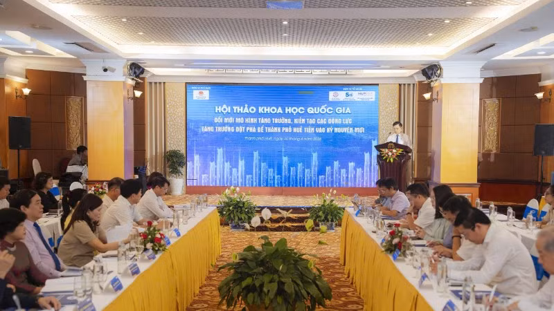 hoi-thao-marketing-3-9358.jpg