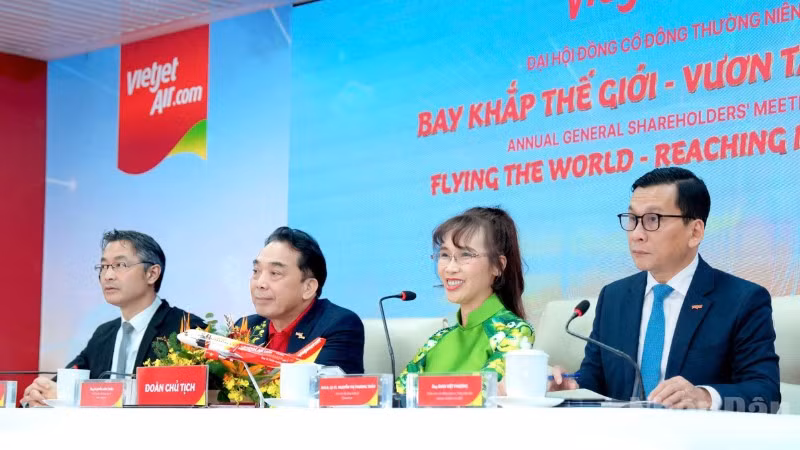 Đại hội đồng cổ đông thường niên Vietjet 2026 bắt đầu một giai đoạn phát triển mới với tầm nhìn toàn cầu, tăng trưởng bền vững và giá trị dài hạn cho cổ đông.