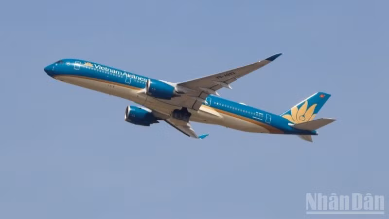 Vietnam Airlines Group cải thiện tỷ lệ đúng giờ và duy trì chất lượng vận hành ổn định trong bối cảnh nhu cầu đi lại tiếp tục tăng cao.