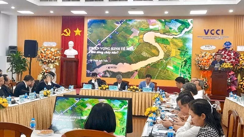 Quang cảnh tọa đàm "Báo chí và doanh nghiệp: Đồng hành thúc đẩy phát triển kinh tế tư nhân”.