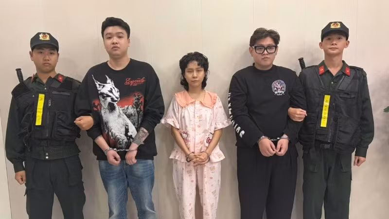 Các đối tượng tại cơ quan chức năng. (Ảnh: Công an cung cấp)