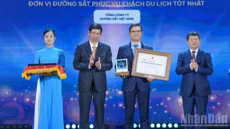 ndo_br_2-giai-thuong-hang-hang-khong-phuc-vu-khach-du-lich-tot-nhat-mot-lan-nua-khang-dinh-vai-tro-va-vi-the-cua-hang-hang-khong-quoc-gia-viet-nam-4334.jpg