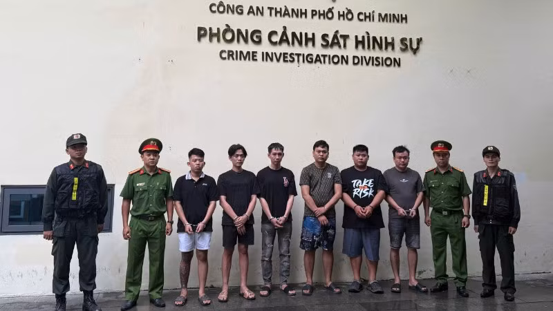 Các đối tượng tại cơ quan chức năng. (Ảnh: Công an cung cấp)