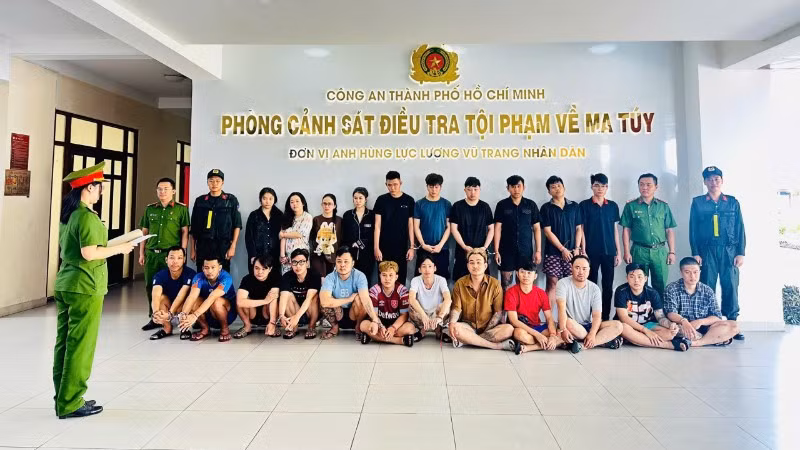 Các đối tượng tại cơ quan chức năng. (Ảnh: Công an cung cấp).