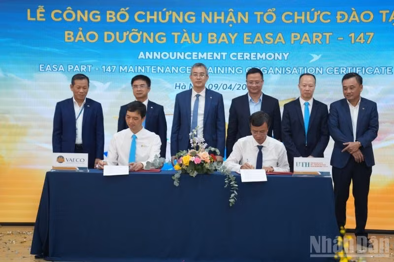 ndo_br_5-vaeco-ky-ket-cac-thoa-thuan-hop-tac-dao-tao-voi-truong-dai-hoc-giao-thong-van-tai-tphcm-uth.jpg