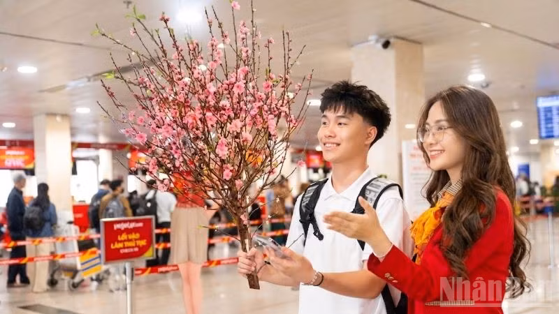 Vietjet mở bán sớm 3,1 triệu vé Tết Nguyên đán Đinh Mùi 2027 trên toàn mạng bay trong nước và quốc tế. (Ảnh: BẢO VY)