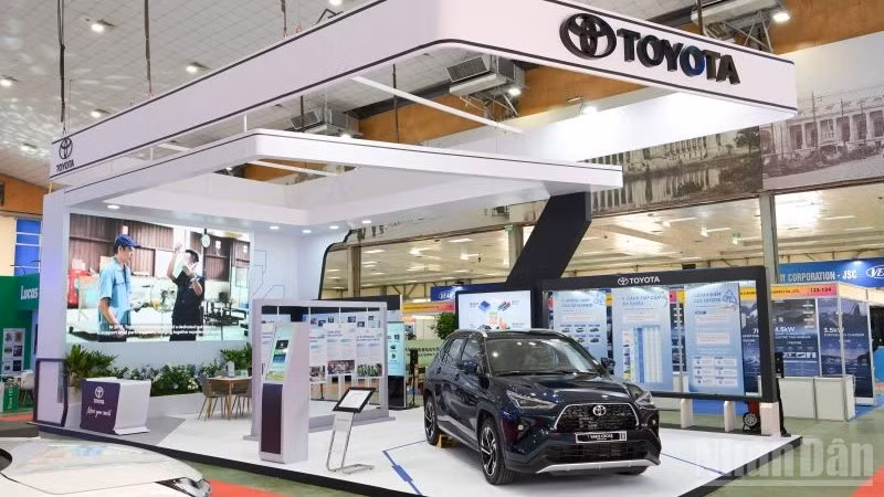 ndo_br_gian-hang-toyota-3979.jpg
