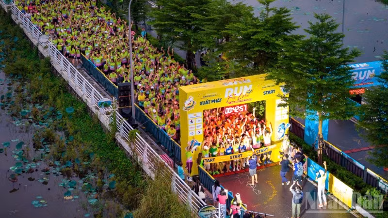 Giải chạy thường niên “Run For Love 2025” đã thu hút gần 2.000 vận động viên tham gia.