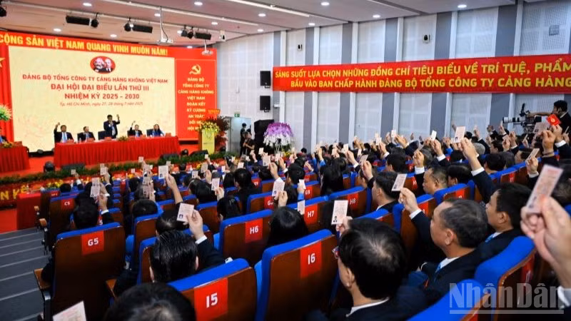 Đại hội Đảng bộ ACV lần thứ III, nhiệm kỳ 2025-2030 có sự tham dự của 219 đảng viên ưu tú.