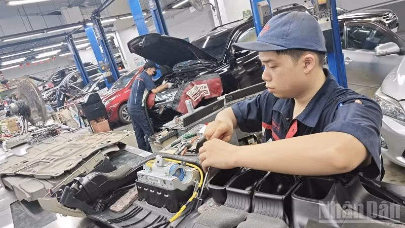 Toyota Việt Nam phối hợp VETC mở rộng cảnh báo về túi khí Takata cho thấy trách nhiệm với khách hàng có thể được thực hiện bằng những hành động cụ thể và minh chứng rõ nét nhất cho việc dùng công nghệ để bảo vệ an toàn cho người dân. (Ảnh minh họa: THANH HUYỀN)