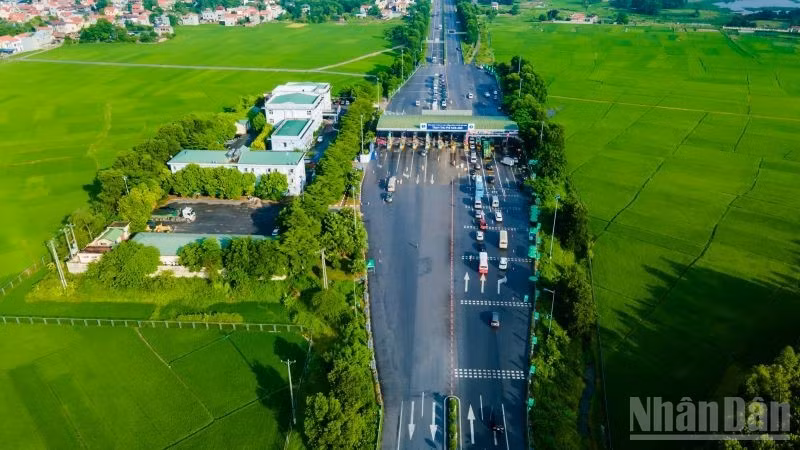 ndo_br_2viec-ap-dung-thu-phi-etc-co-the-giup-viet-nam-vua-giam-khi-thai-vua-tiet-kiem-nang-luong-thu-loi-cho-nen-kinh-te-hang-ty-usd-5683.jpg