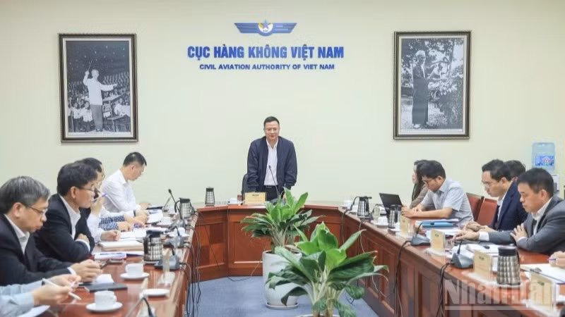 Cục Hàng không Việt Nam họp bàn giải pháp ứng phó giá nhiên liệu bay tăng cao do tác động của chiến sự tại Trung Đông.