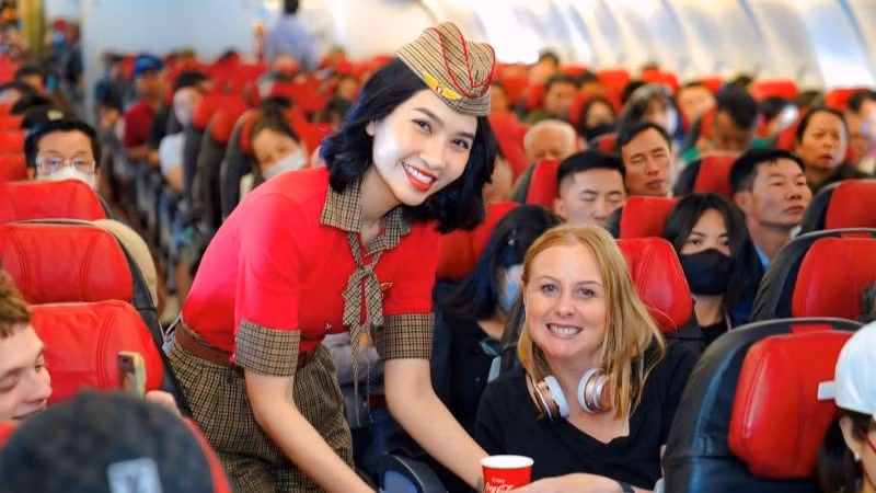 vj-flight-crew.jpg