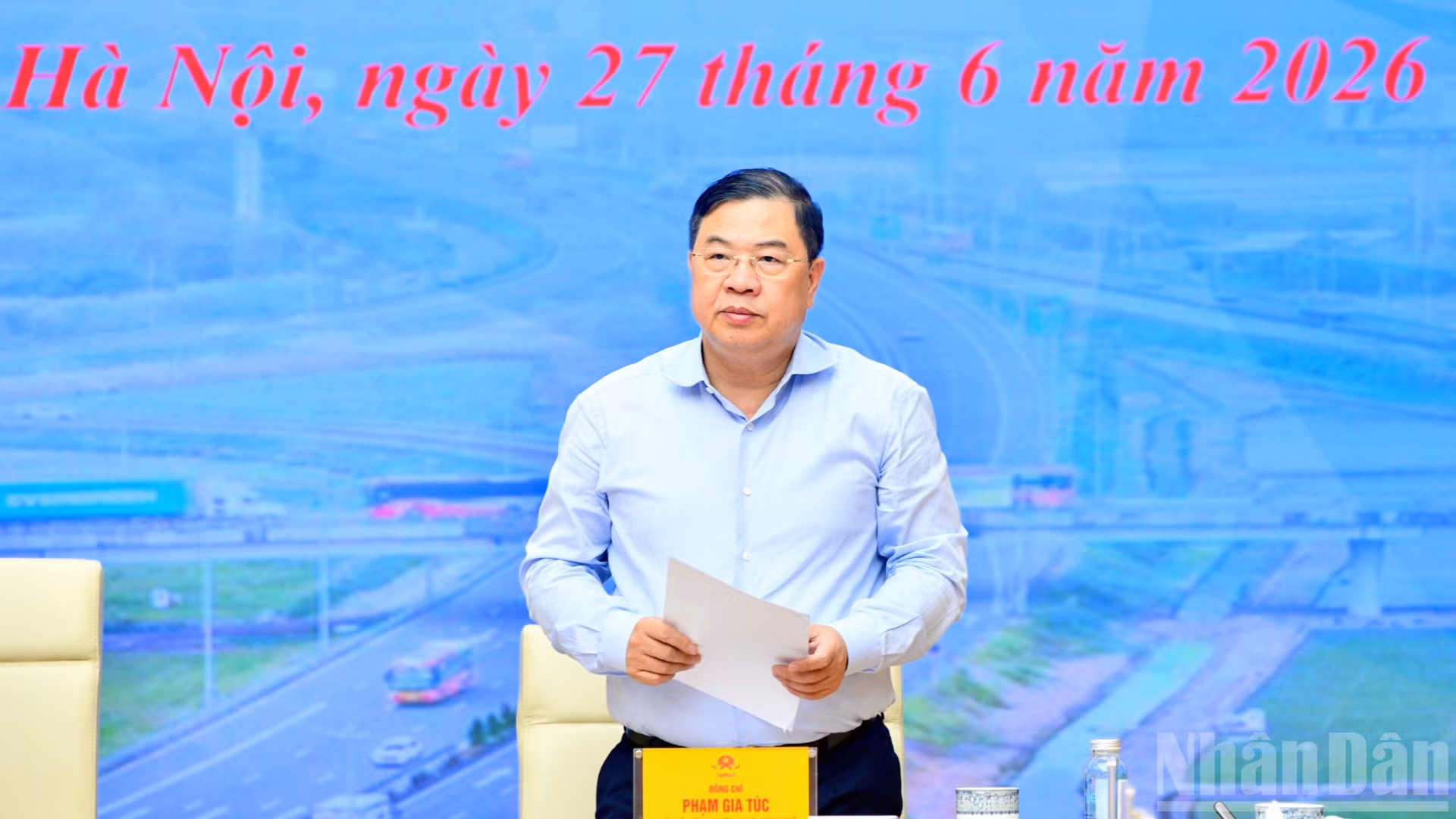 Phó Thủ tướng Thường trực Chính phủ Phạm Gia Túc phát biểu ý kiến tại hội nghị.