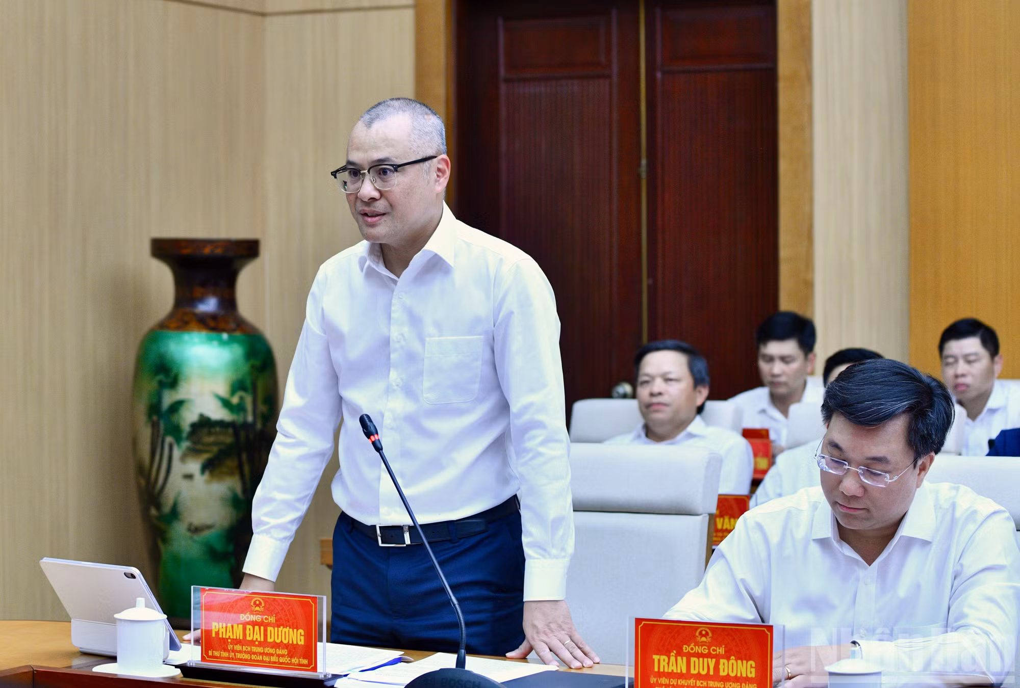 Bí thư Tỉnh ủy Phú Thọ Phạm Đại Dương phát biểu ý kiến tại cuộc làm việc. (Ảnh: THANH GIANG)