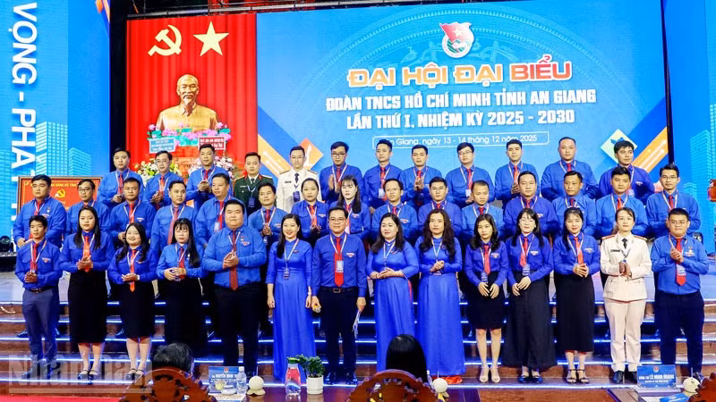 Ban Chấp hành Đoàn Thanh niên Cộng sản Hồ Chí Minh tỉnh An Giang khóa I, nhiệm kỳ 2025-2030 ra mắt Đại hội. 