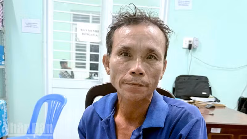 Đối tượng Nguyễn Văn Hướt.