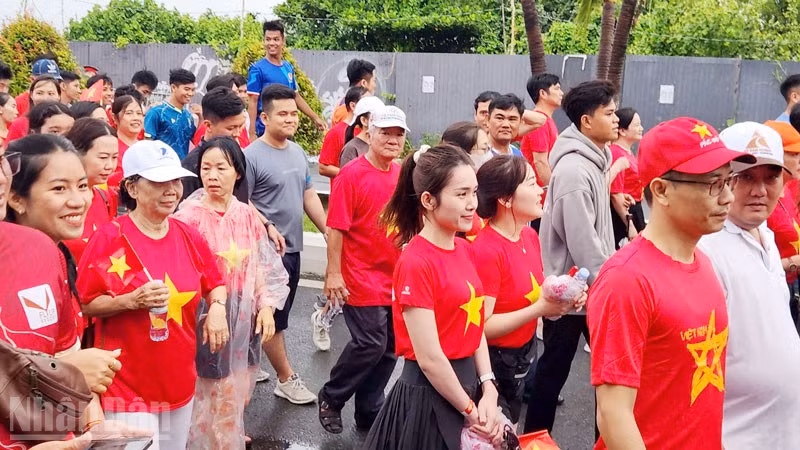 Ngày mai, 30/8, chương trình đi bộ “Cùng Việt Nam tiến bước” ở cấp tỉnh An Giang sẽ được tổ chức tại Khu TM5, đường Tôn Đức Thắng, phường Rạch Giá (Khu đô thị Phú Cường). (Ảnh: QUỐC TRINH)