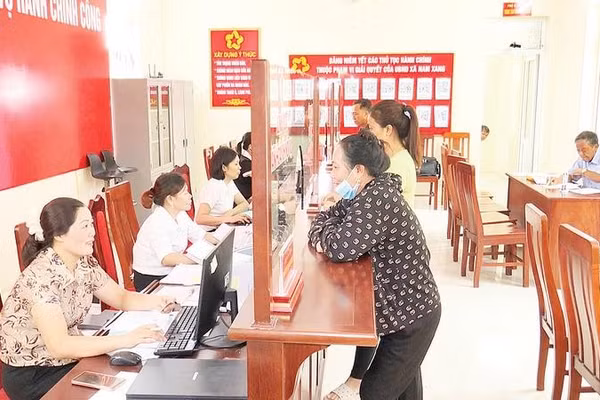 Đẩy mạnh chuyển đổi số và phát triển khoa học, công nghệ