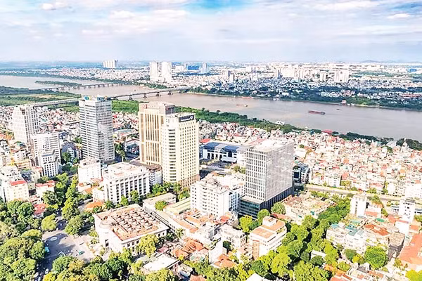 Sông Hồng đoạn chảy qua phường Hồng Hà, Hà Nội (Ảnh ĐĂNG QUANG)