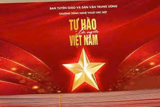 Vé chương trình "Tự hào Việt Nam" được rao bán trên các mạng xã hội". 