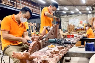 Đồ gỗ mỹ nghệ vẫn là sản phẩm chủ yếu tại các làng nghề gỗ truyền thống.