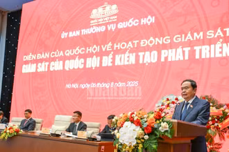 Chủ tịch Quốc hội Trần Thanh Mẫn phát biểu khai mạc diễn đàn.
