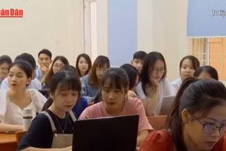[Video] Sẽ thí điểm thi tốt nghiệp Trung học phổ thông trên máy tính từ năm 2027