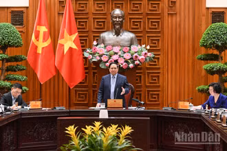 Thủ tướng Phạm Minh Chính phát biểu ý kiến chỉ đạo tại cuộc họp.