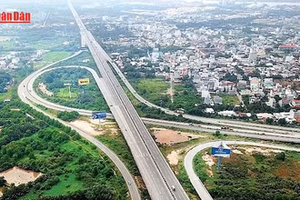 [Video] Đề xuất đầu tư mở rộng đường bộ cao tốc bắc-nam theo phương thức PPP