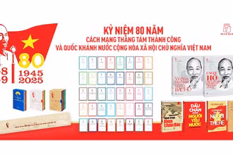 Trưng bày sách “Di sản Hồ Chí Minh”