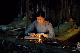 Cảnh trong phim "Đừng đốt", bộ phim được chiếu nhân kỷ niệm Ngày Thương binh Liệt sĩ. (Ảnh: BND)