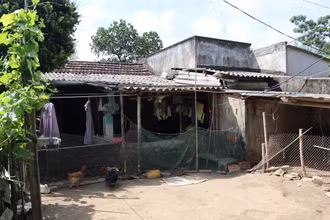 Do thời gian thực hiện bị kéo dài nên từ mục tiêu di dời cho 58 hộ dân ban đầu, đến nay, cụm dân cư Hòa Lam đã phát triển lên 82 hộ.