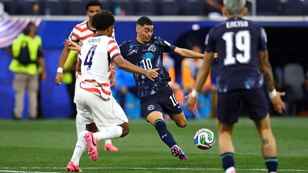 tyler-adams-usmnt-match-action-9708.jpg