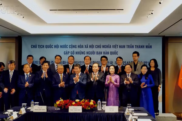 [Video] Chủ tịch Quốc hội Trần Thanh Mẫn gặp gỡ những người bạn Hàn Quốc