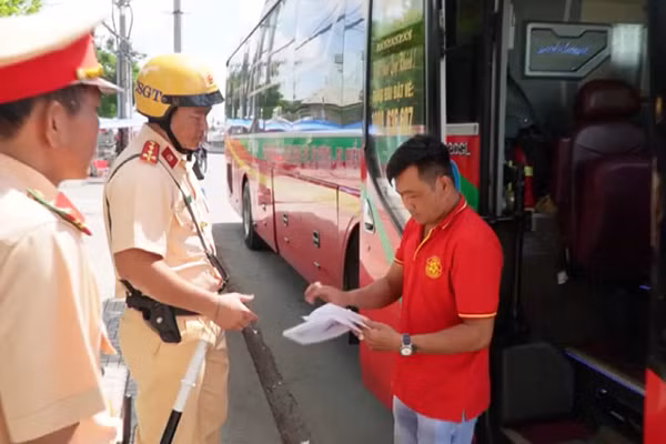 [Video] Rà soát hoạt động kinh doanh vận tải qua ứng dụng công nghệ
