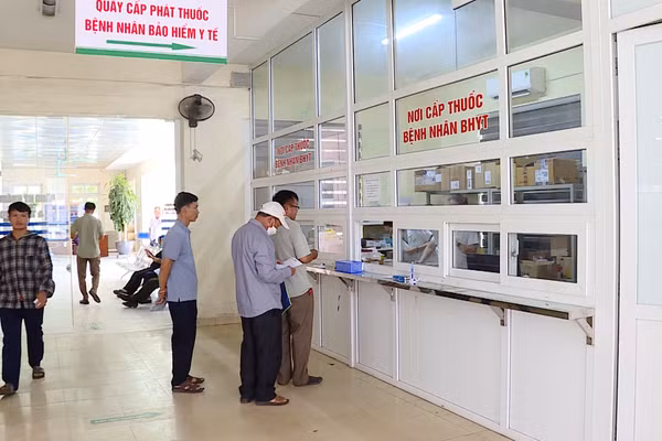 [Video] Đề xuất mở rộng thanh toán BHYT 349 thuốc tại tuyến khám, chữa bệnh ban đầu